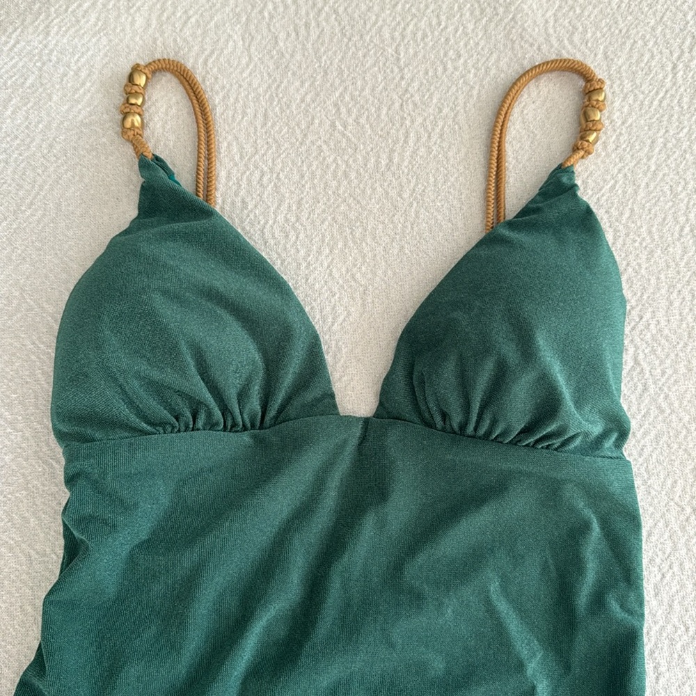 VIX Paige Claire One Piece, BRAND NEW, Size Medium, $298 - Picture 6 of 12